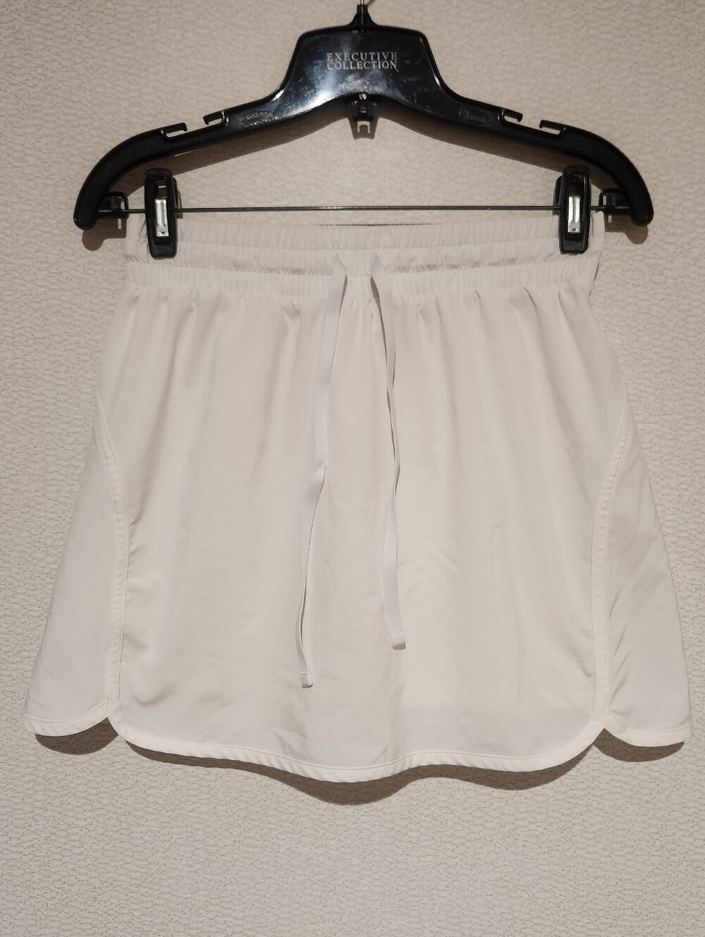 Beyond Yoga Stretch Woven In Stride Lined Skort White Small